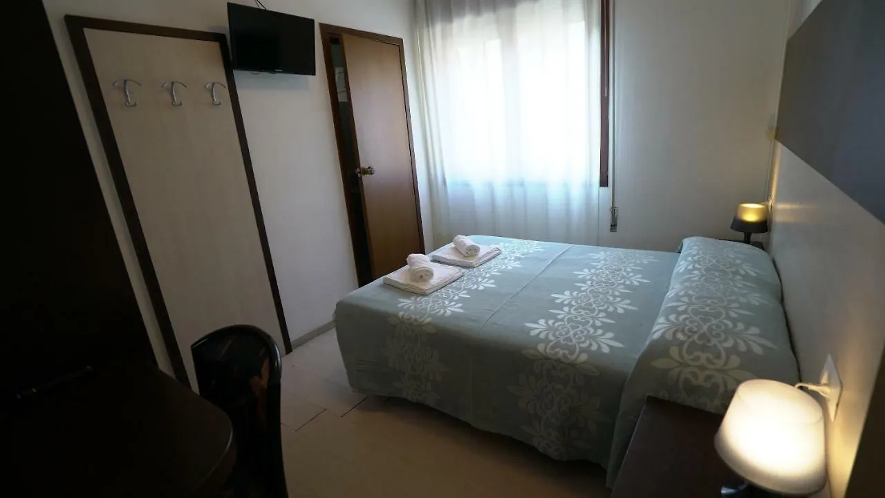 Hotel Colombo Marghera 3*,  Italy